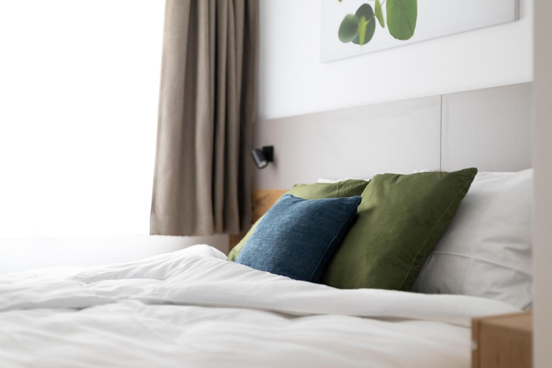 Hotel Zur Traube Uffenheim Bagian luar foto